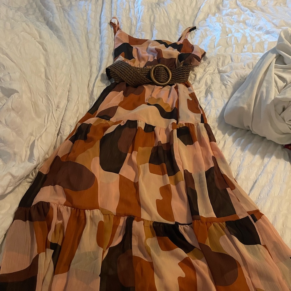 Brand new with tags Anne Cline mid length strappy dress with belt